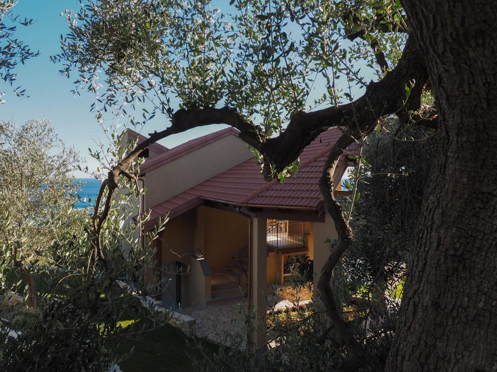 Agriturismo "I Castellari" Pietra Ligure Exterior foto